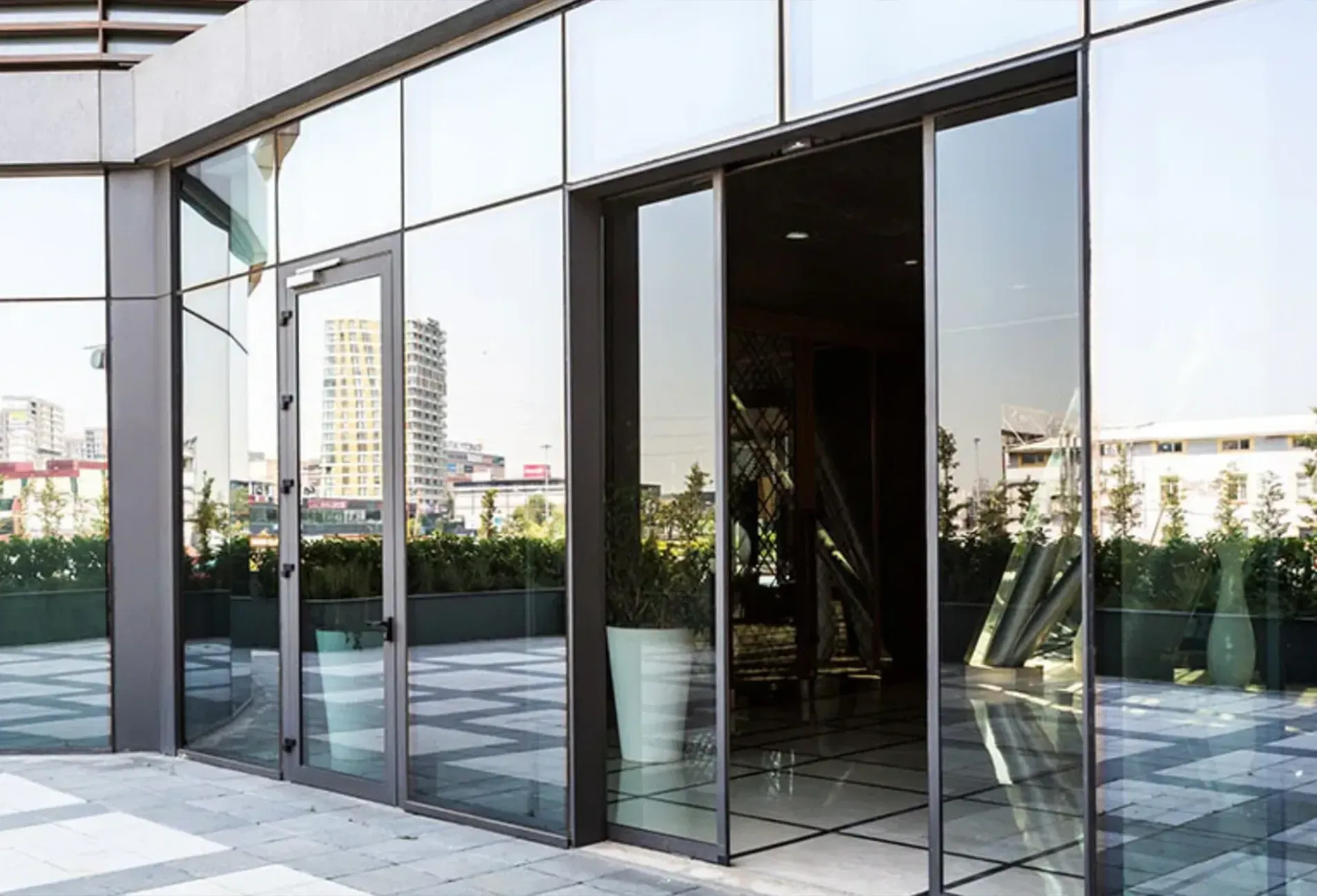 Otomatik kapı uygulaması